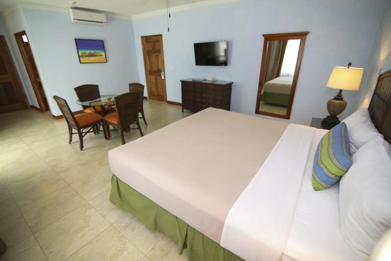 Coco La Palm Hotel Negril 3*,